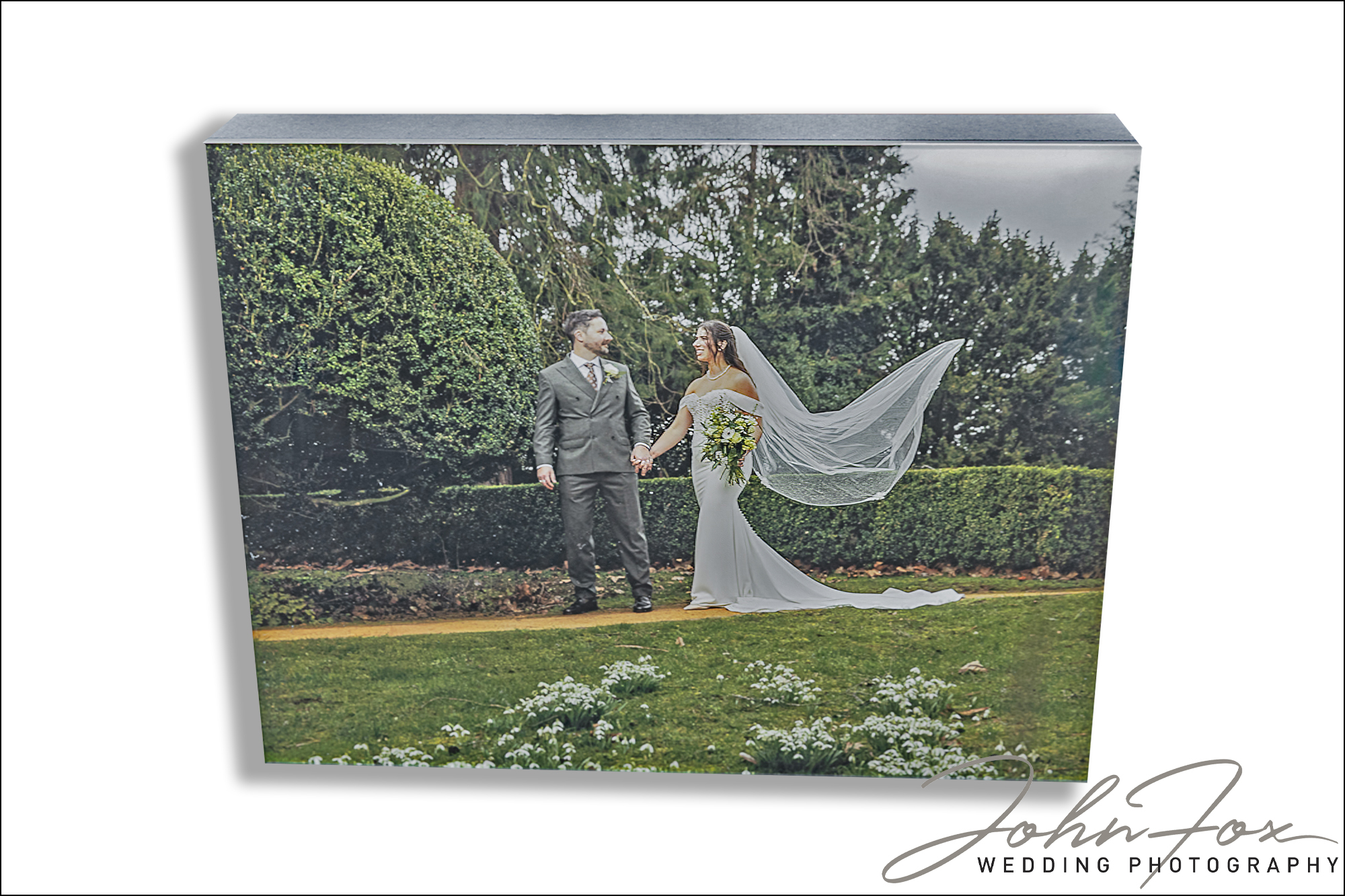 Eleanor and Oliver’s Kilworth House wedding album